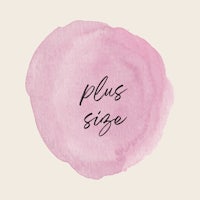 a pink circle with the words plus size on it